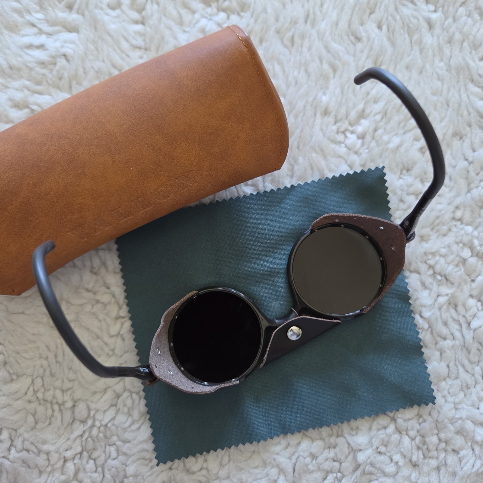 Vallon Heron Mountain Sunglasses Side Shield Unisex Brown — image 2 of 8